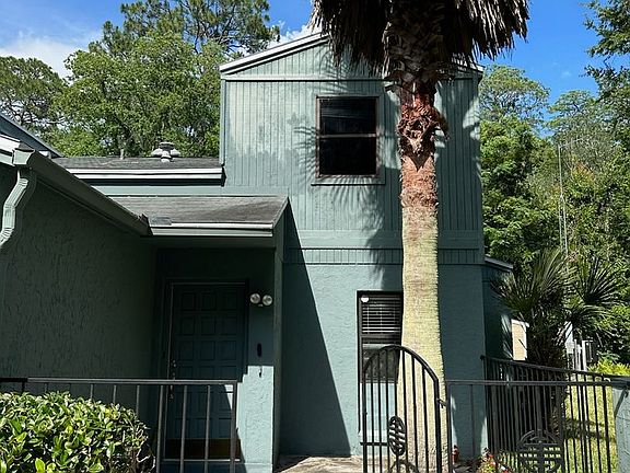 2nd image of 4023 NE 17th Ter