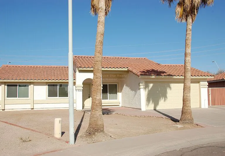 1531 N Santa Anna Ct — Photo 2