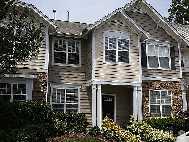 1st image of 3521 Sugar Tree Pl