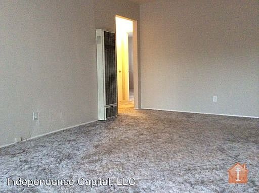 2nd image of 406 E 18th St