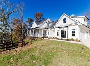 3176 Gulls Wharf Dr, Gainesville, GA 30501
