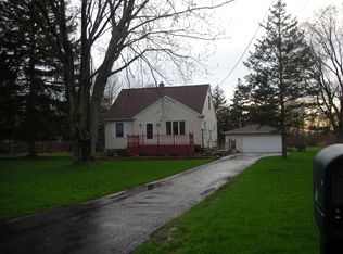 151 N Transit Rd, Lockport, NY 14094