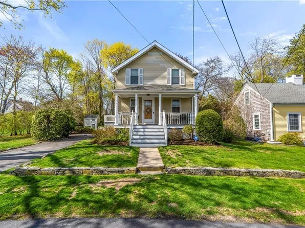 30 Miller Ave, East Providence, RI 02916