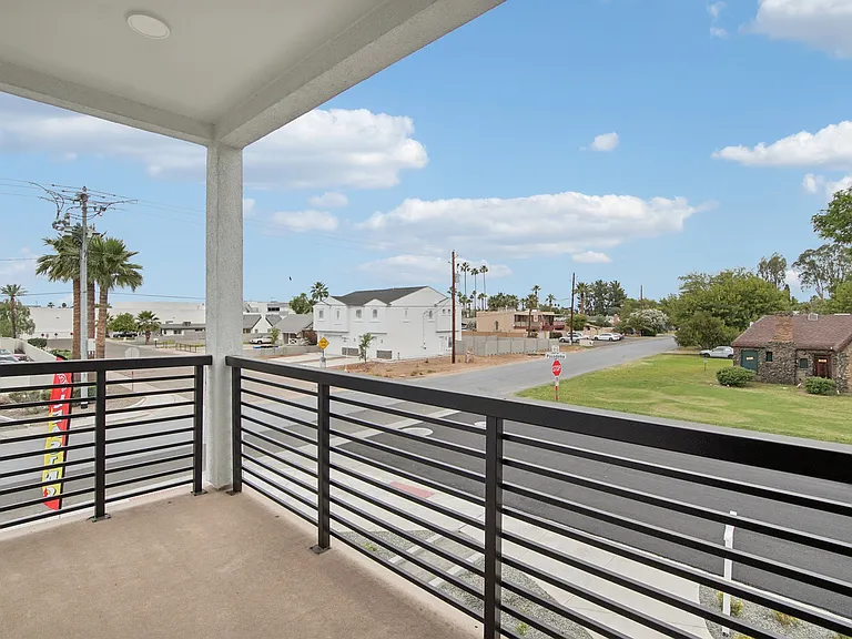 Pasadena Townhomes — Photo 24