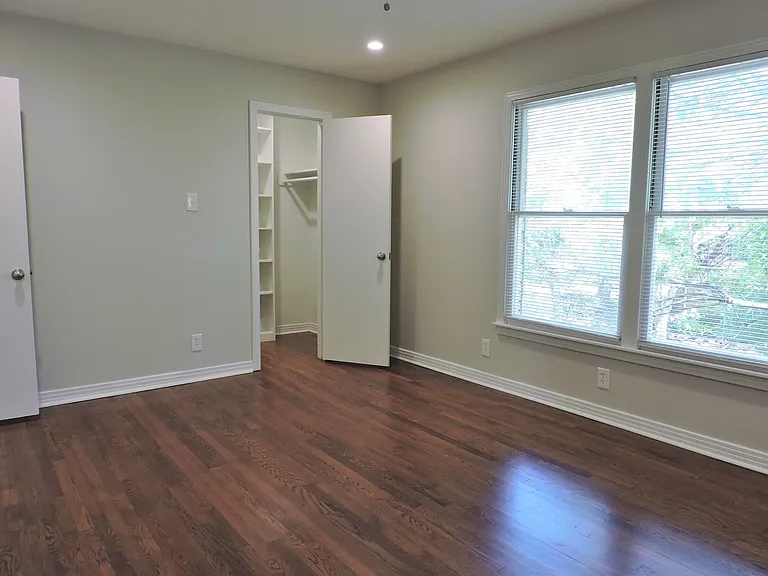 2309 Pembroke Dr #B — Photo 12
