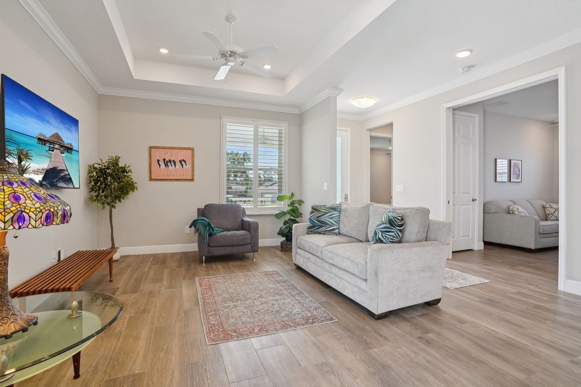 next background image