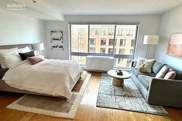 Rented by Sotheby's International Realty | media 2