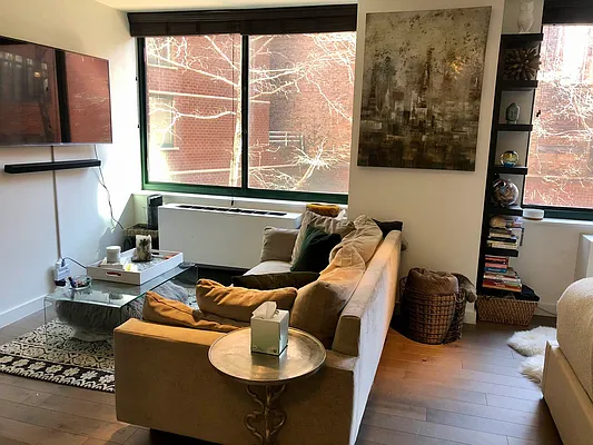 Rented by Tabak Real Estate | media 23