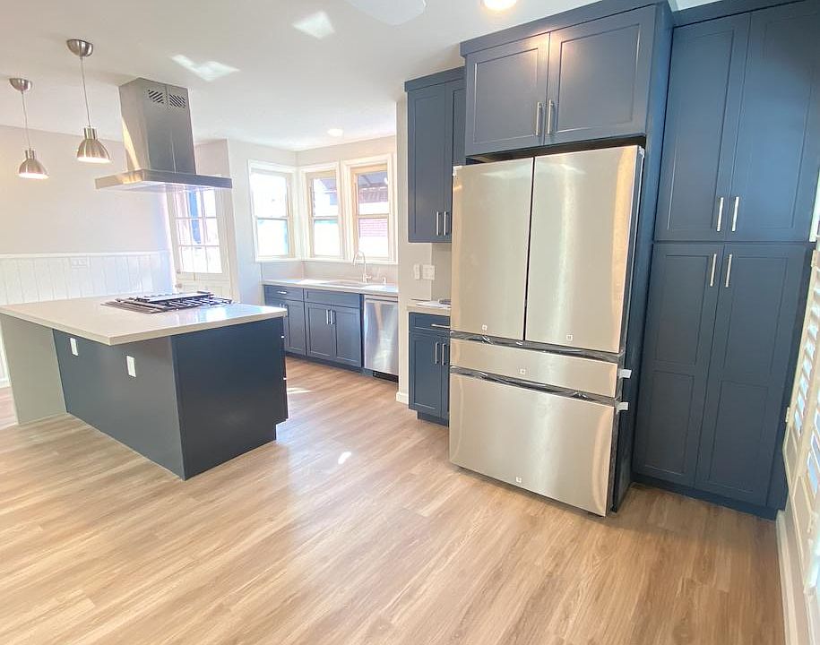1st image of 5670 1/2 La Jolla Blvd
