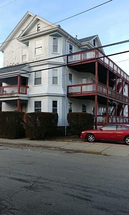 2nd image of 202 Osborn St