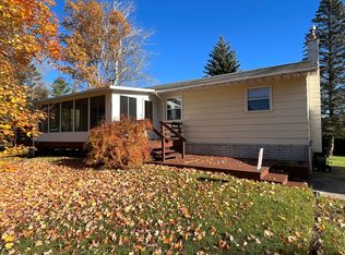 2413 Pinewood Cir, Cheboygan, MI 49721