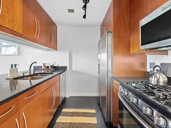 380 Lenox Avenue image 9 of 16