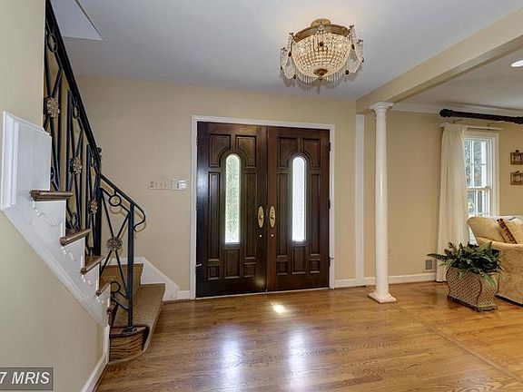 4th image of 8307 Snug Hill Ln