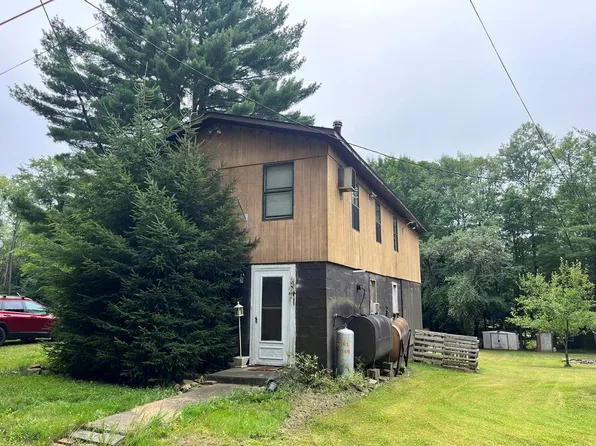 1367 Roundtown Dr, Leeper, PA 16233