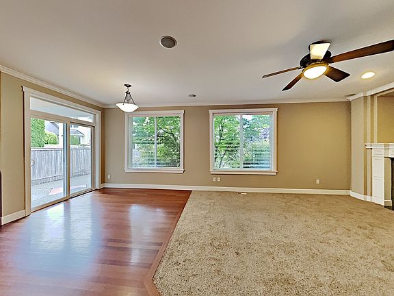 5th image of 11411 178th Avenue Ct E