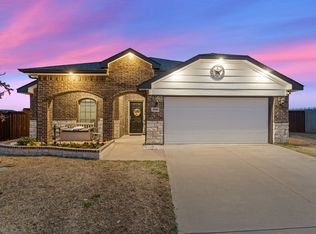 14201 Bridgeview Ln, Dallas, TX 75253