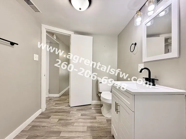 874 Cline St — Photo 9