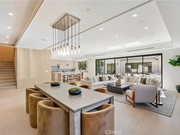 13944 Valleyheart Dr, Sherman Oaks, CA 91423