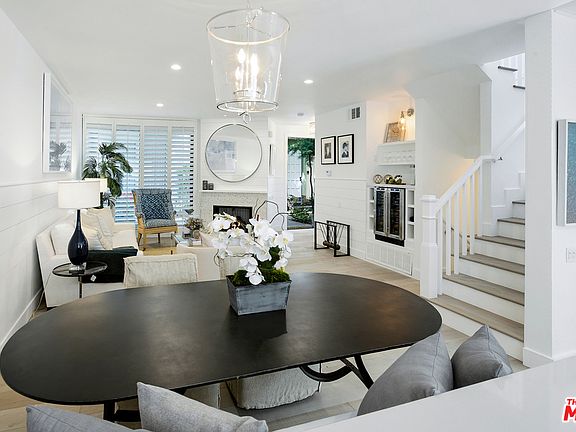 3rd image of 1108 18th St APT 8