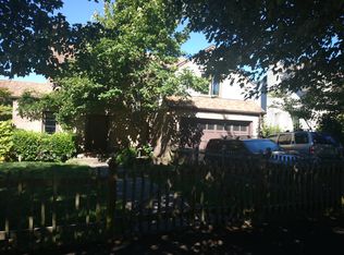 2633 W Viewmont Way W, Seattle, WA 98199