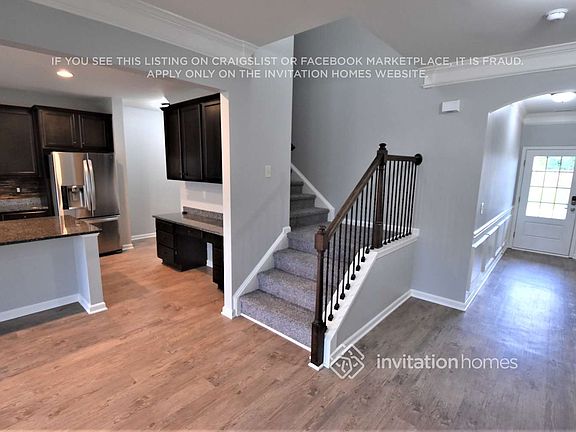 3rd image of 612 Darnell Rd