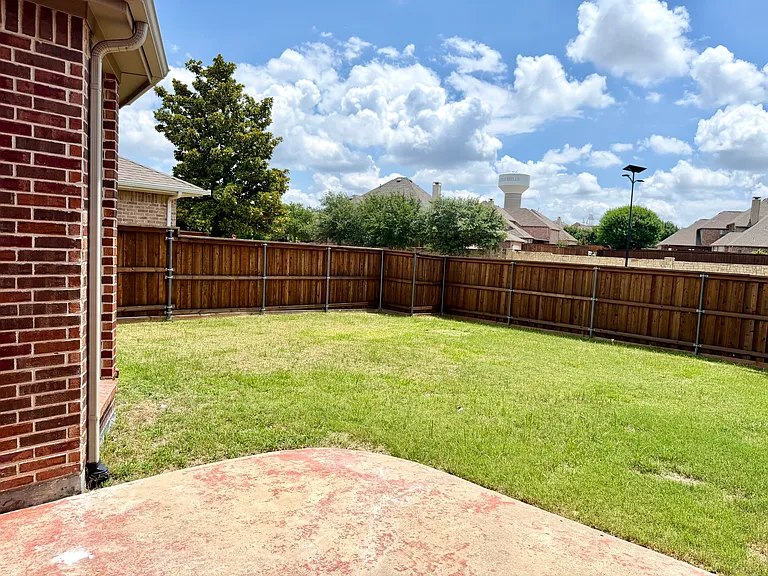 509 S Hampton Ct — Photo 31