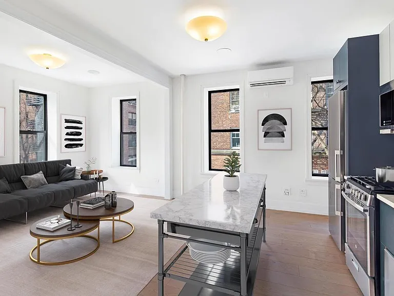 72 Bedford St #2B — Photo 1
