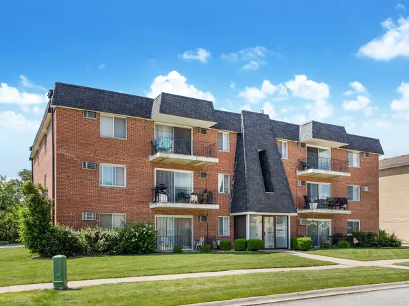 12900 Crestbrook Ct APT 11, Crestwood, IL 60418