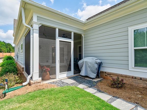 3rd image of 1111 Polo Cir #1RZNTG