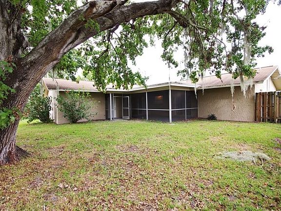 3rd image of 1172 Wentworth Cir