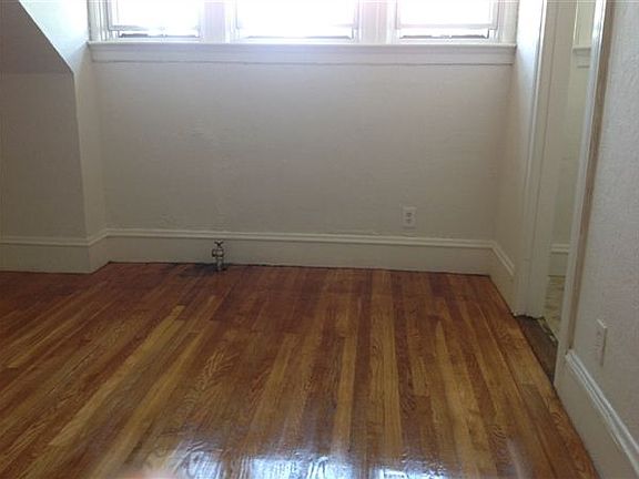 3rd image of 257 Gano St APT 16