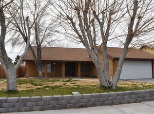 537 Cottonwood Dr, Ridgecrest, CA 93555