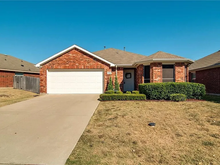 9920 Laurel Cherry Dr — Photo 1