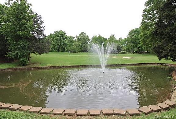 3rd image of 54 Heritage Dr