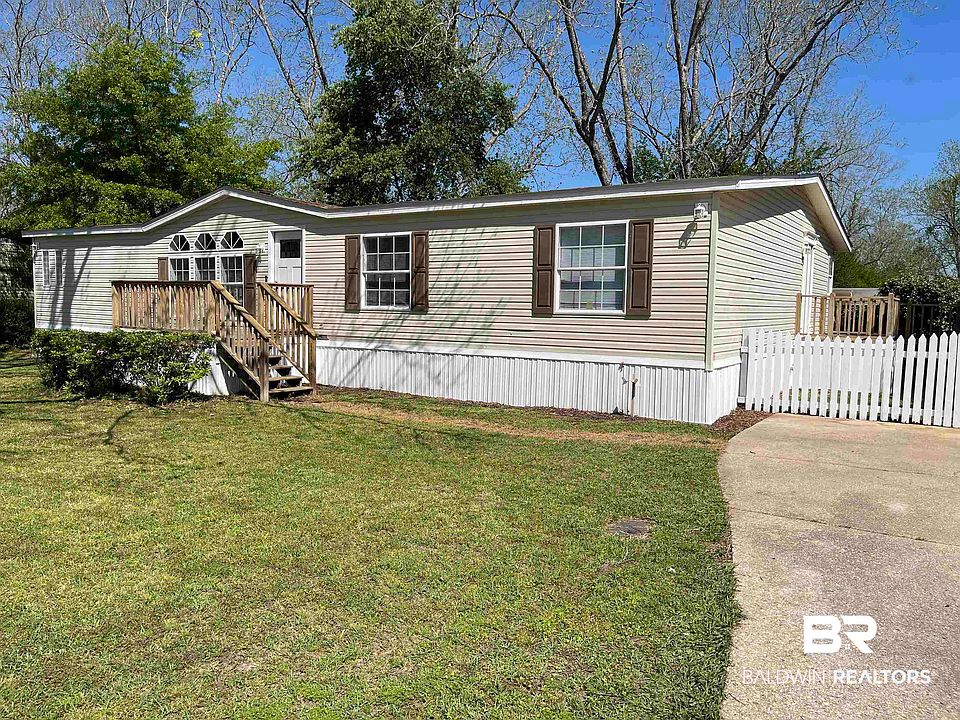 1st image of 16459 Pecan View Dr