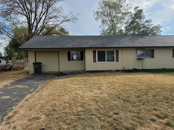 1222-1224 Vandenberg Ave, Moses Lake, WA 98837