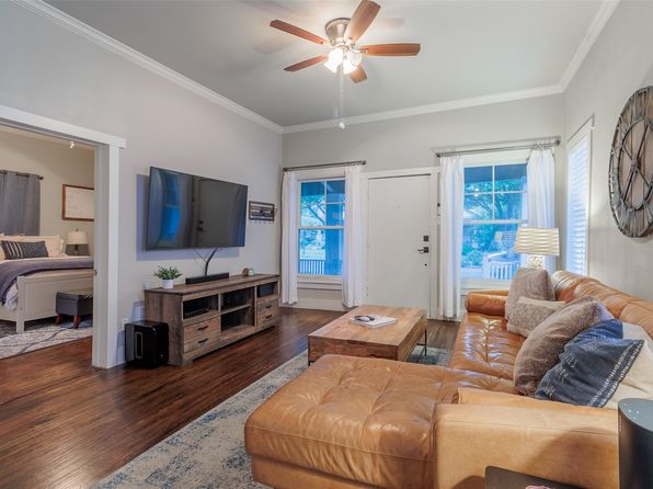Additional property image - 206 S Winnetka Ave, Dallas, TX 75208