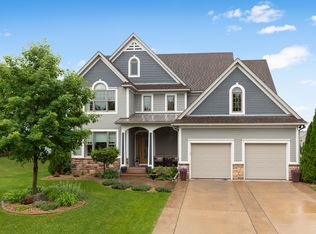 10674 Brookview Pl, Woodbury, MN 55129