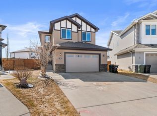 8 Spring Bay, Spruce Grove, AB T7X0L5