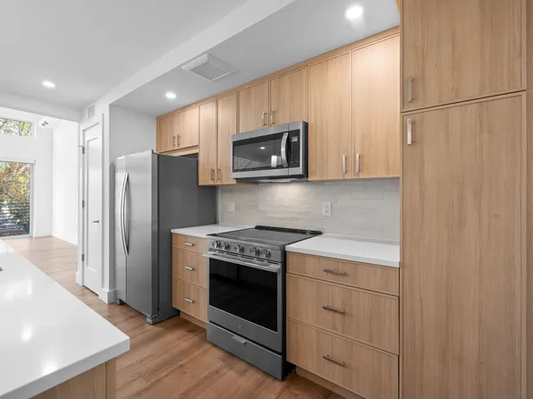 Metropolitan Narberth Square