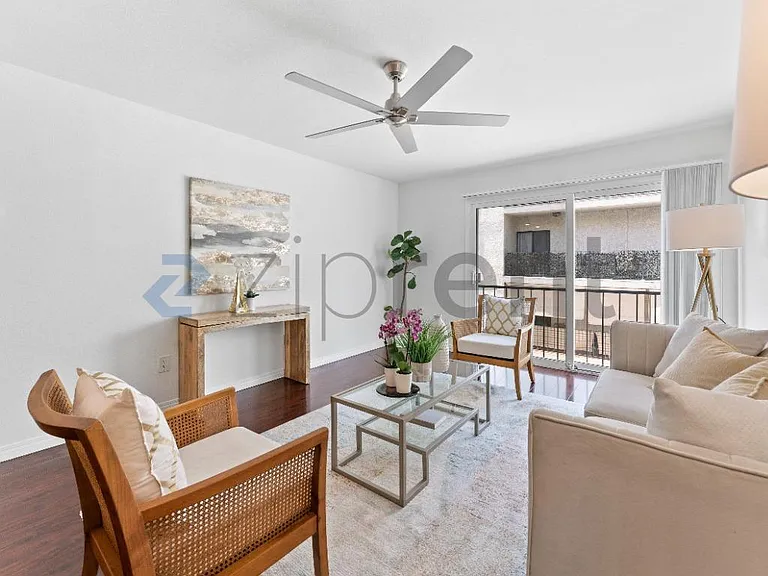 5257 Radford Ave #205 — Photo 6
