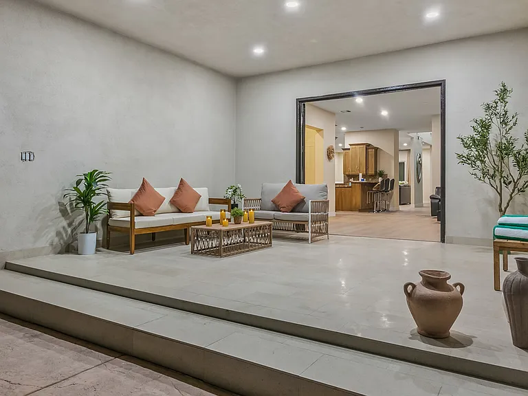 6635 Ben Ave — Photo 34