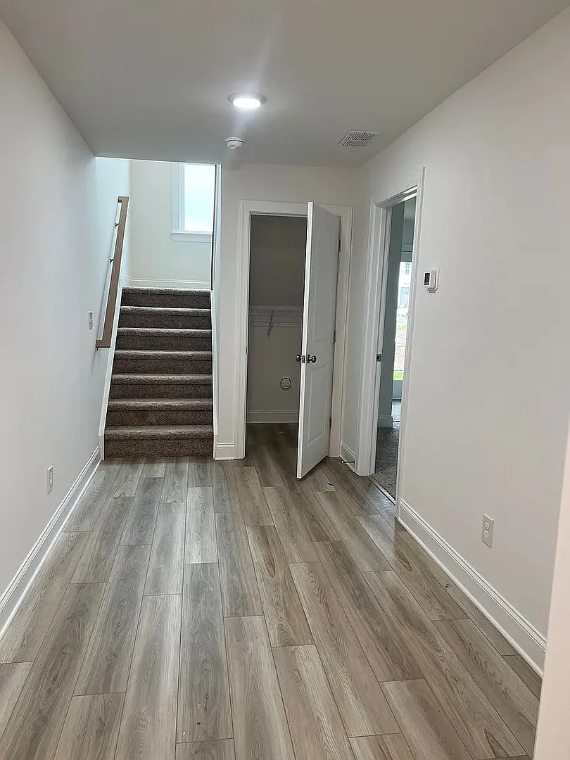 Room in 4 Bedroom Home at Walnut Hill Rd NW — Photo 3