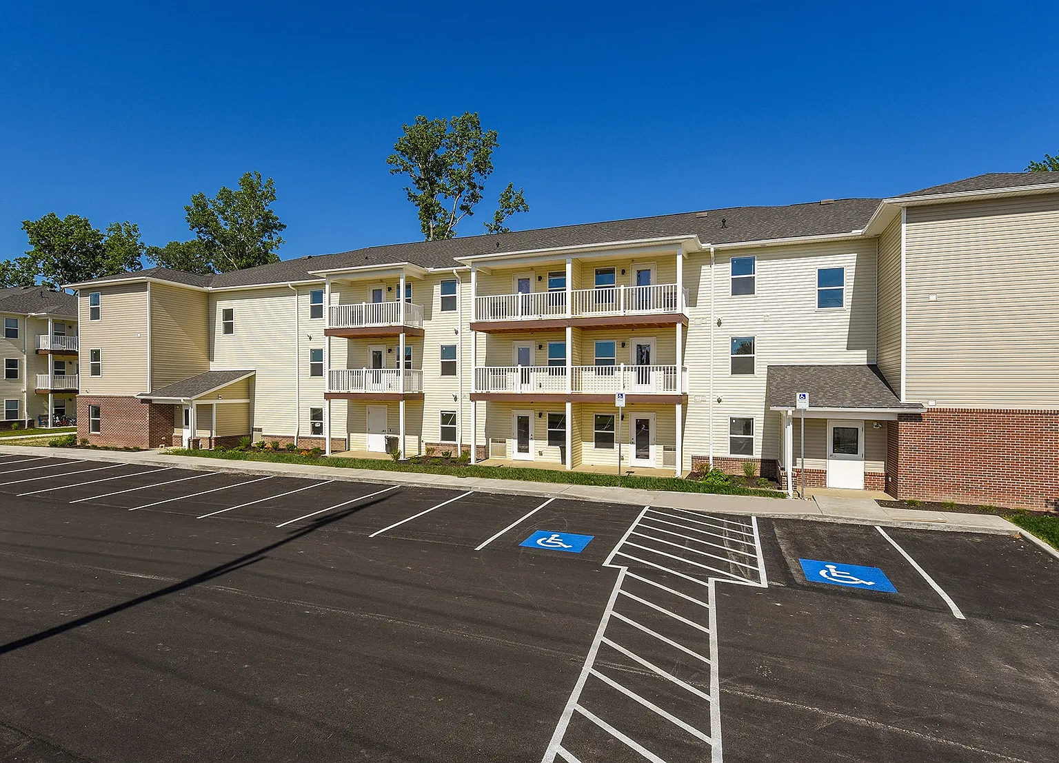 Tiffin Pointe — Photo 2