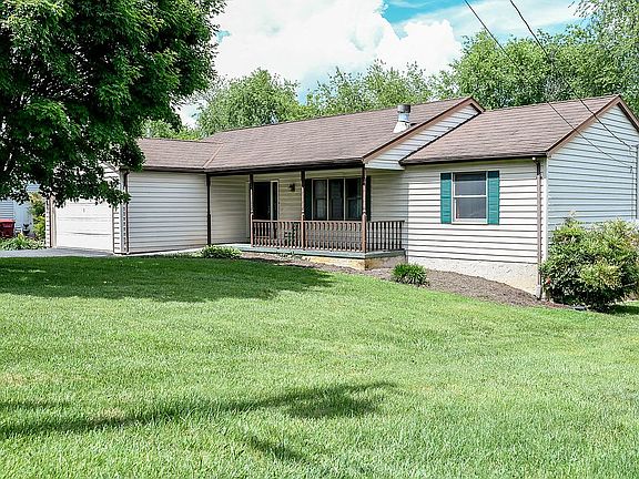 3rd image of 4112 Bradford Ln