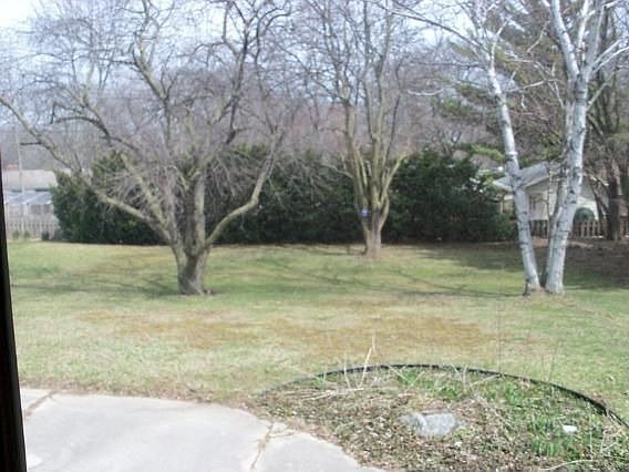 2nd image of 6640 N Braeburn Ln