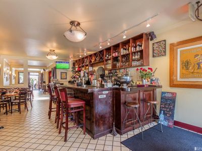 4063 24th St, San Francisco, CA, 94114