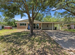 1916 Vinewood Dr, Bryan, TX 77802