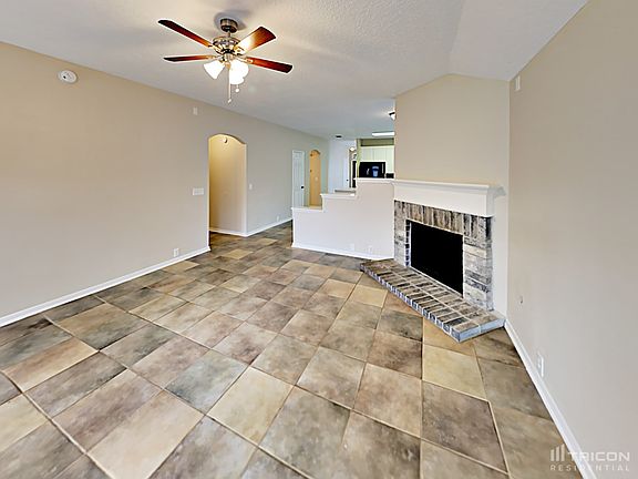 3rd image of 19006 Summer Anne Dr