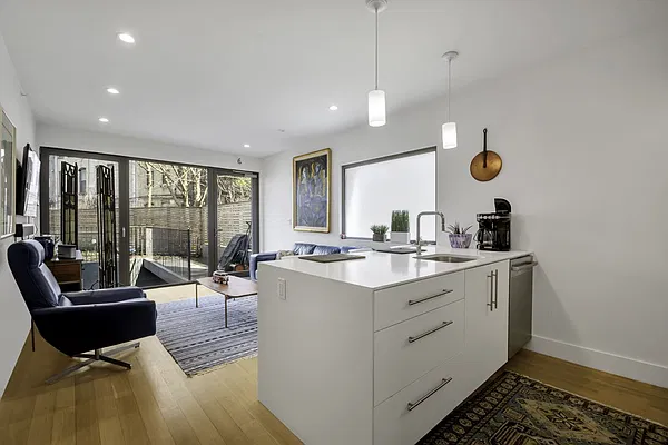 Rented by Compass | media 1